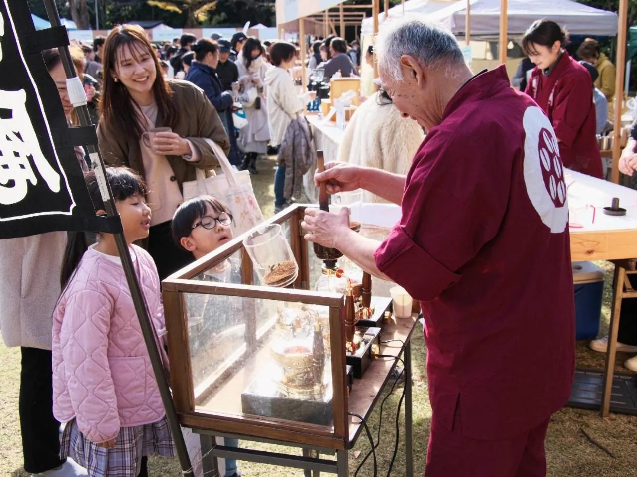 珈琲専心　粋庵：イベント会場でコーヒーを提供する様子